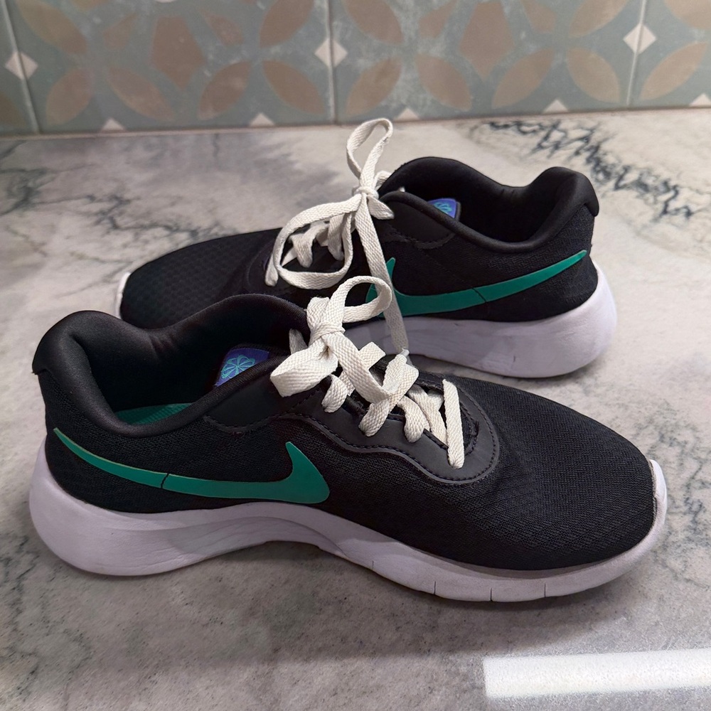 Nike Boys Sneakers